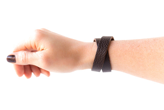 Leather Bracelet / Slim Wrap Cuff / Chocolate Brown
