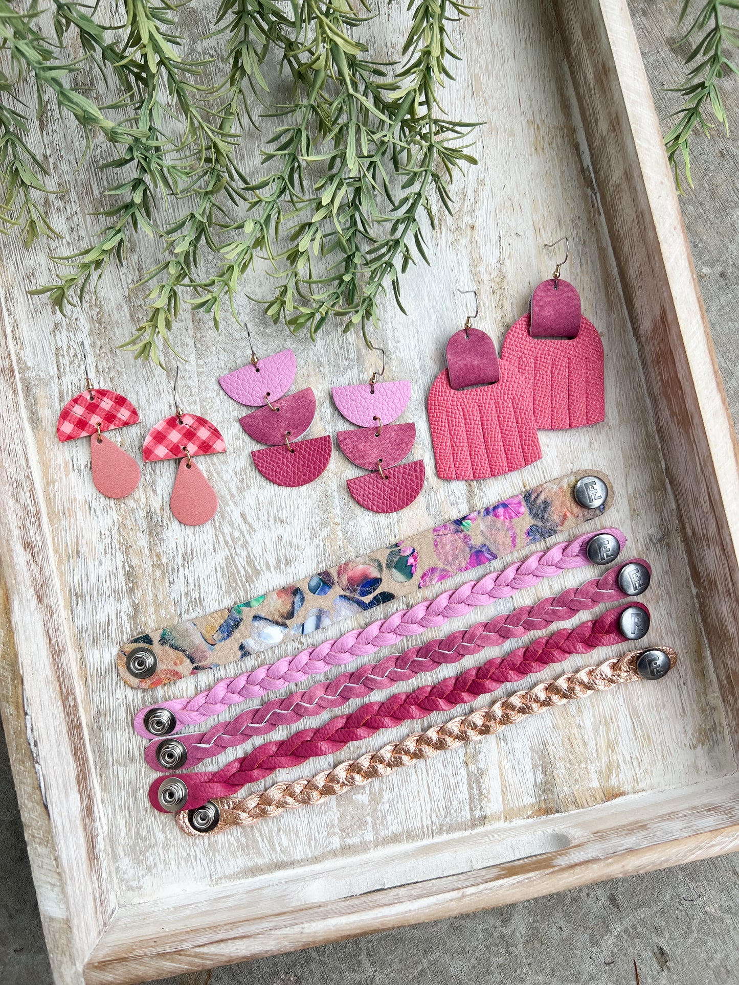 Leather Earrings / Mushrooms / Sweetheart
