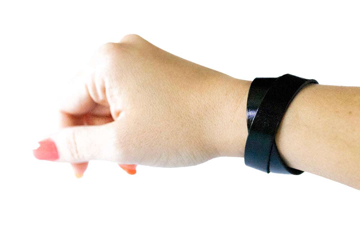 Leather Bracelet / Slim Wrap Cuff / Metallic Black