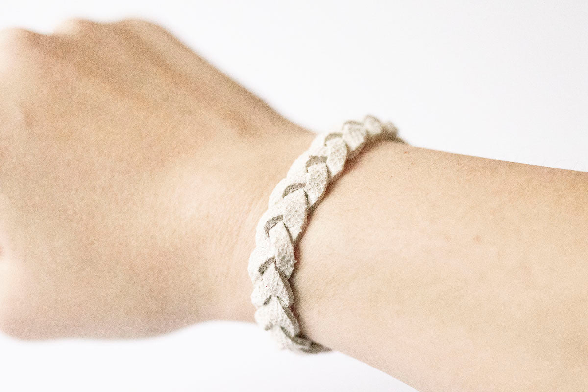 Braided Leather Bracelet / Snowy Owl