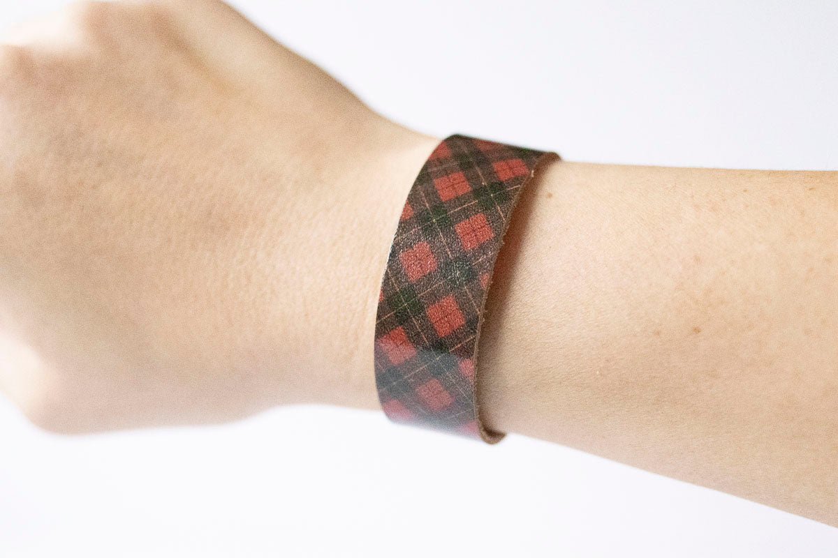 Leather Bracelet / Slim Cuff / Tartan