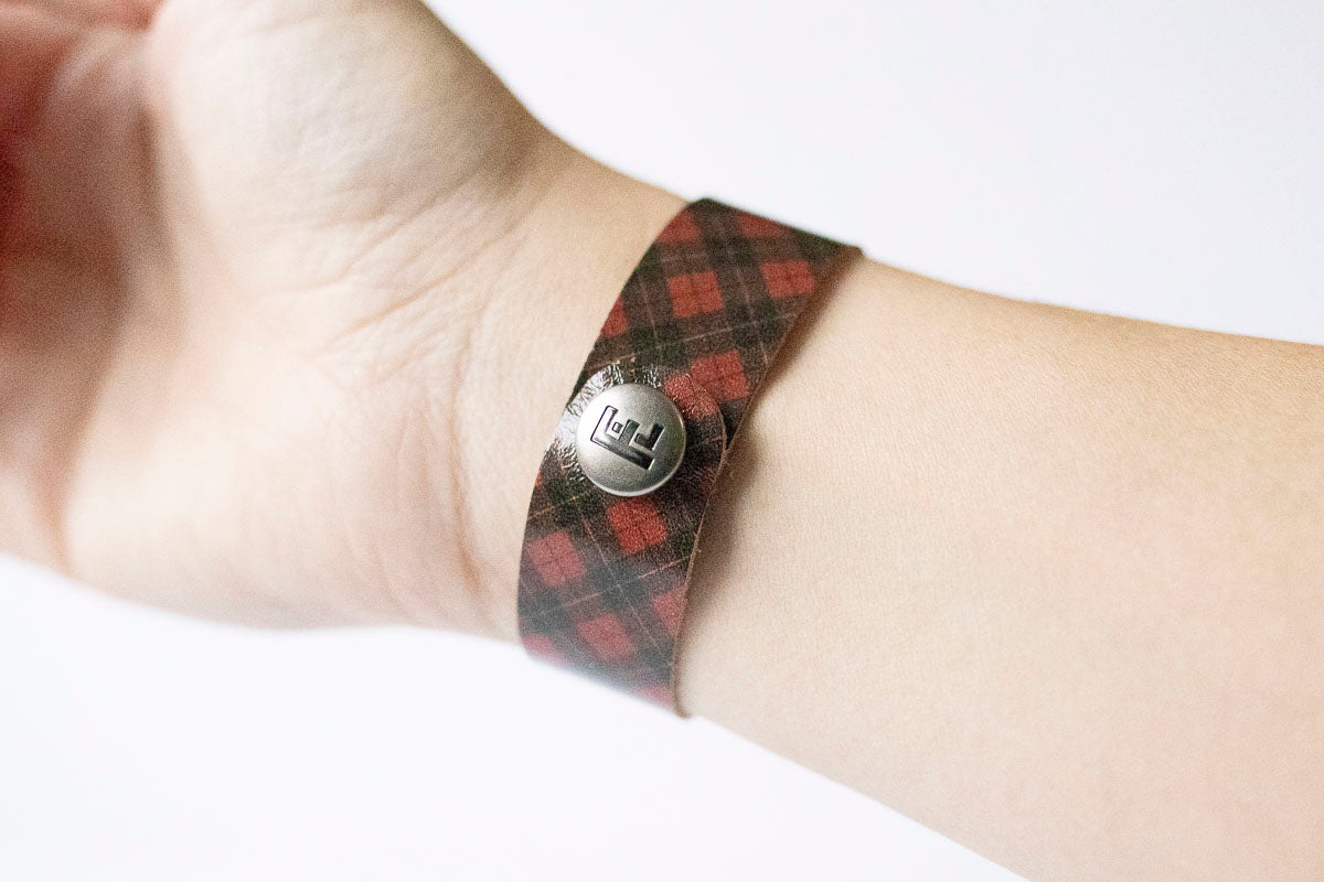 Leather Bracelet / Slim Cuff / Tartan