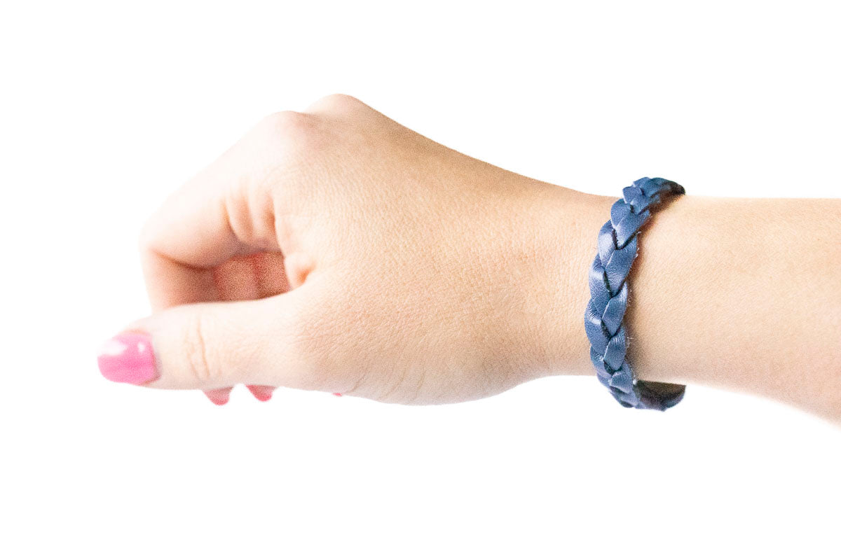 Braided Leather Bracelet / Blueberry