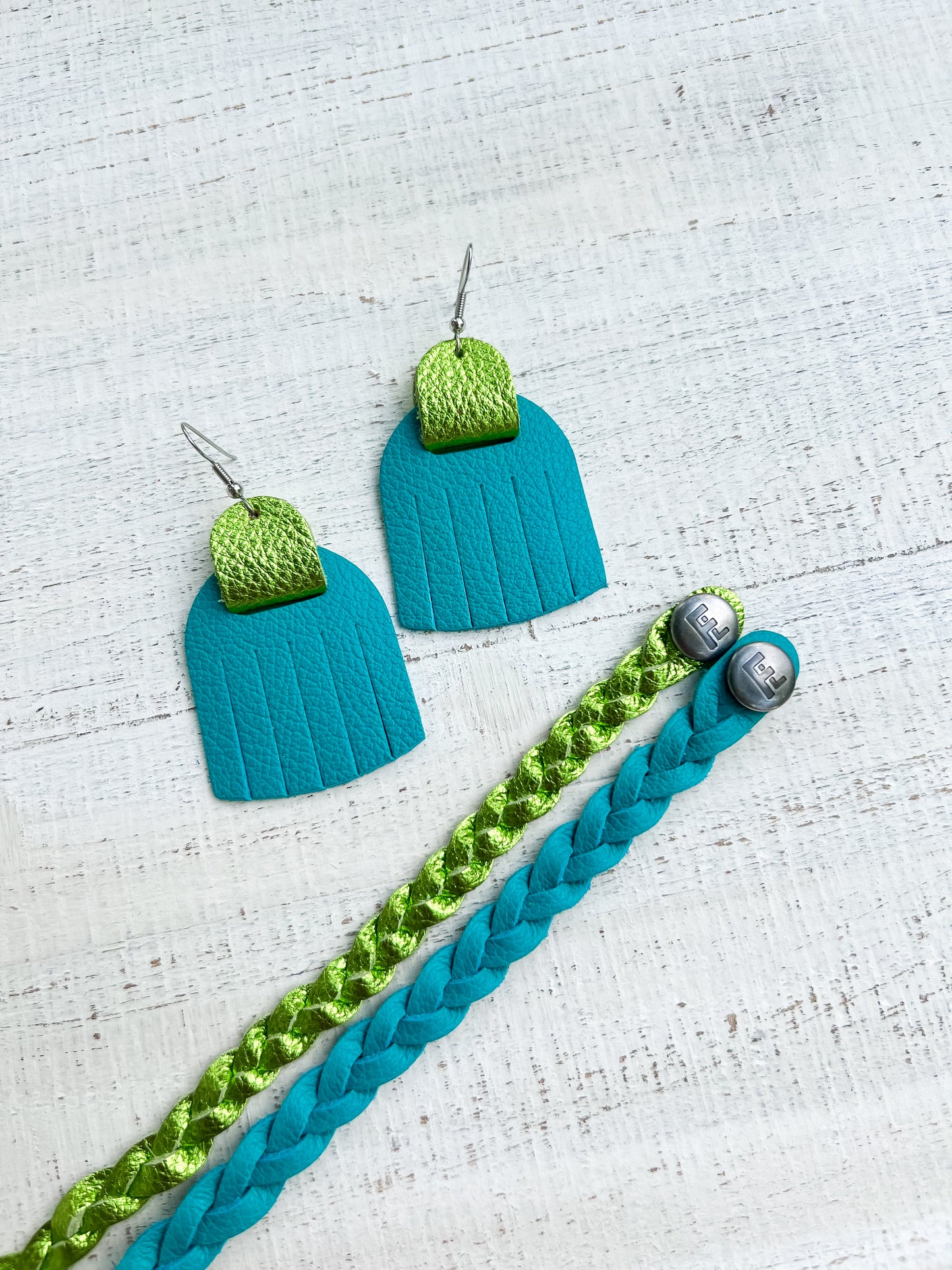 Braided Leather Bracelet / Soft Lime