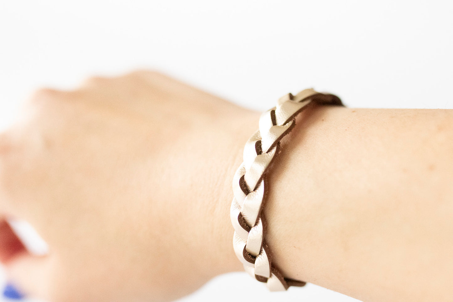 Braided Leather Bracelet / Metallic Platinum
