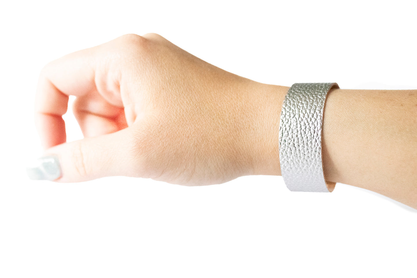 Leather Bracelet / Slim Cuff / Chrome Spurs