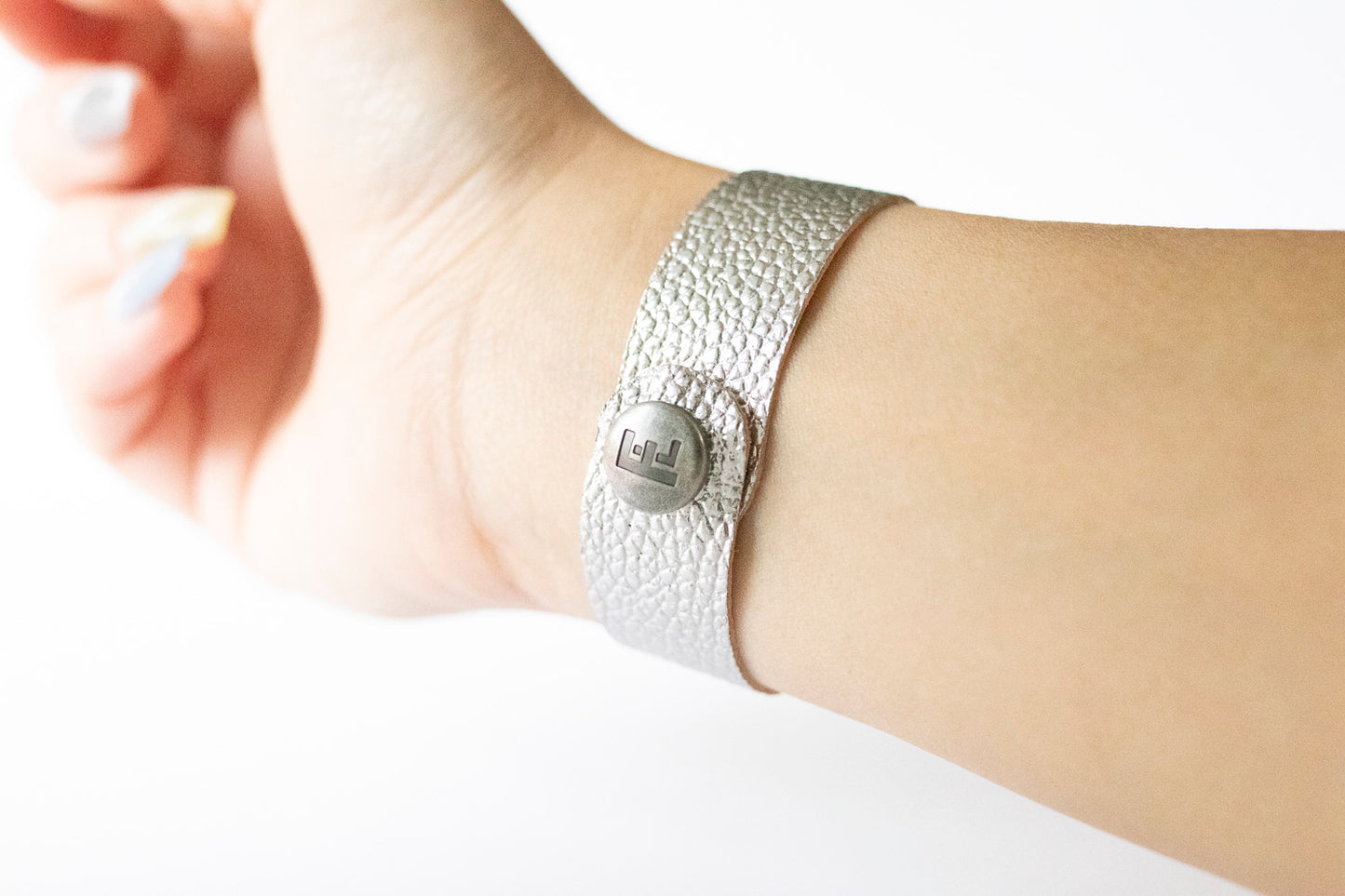 Leather Bracelet / Slim Cuff / Chrome Spurs