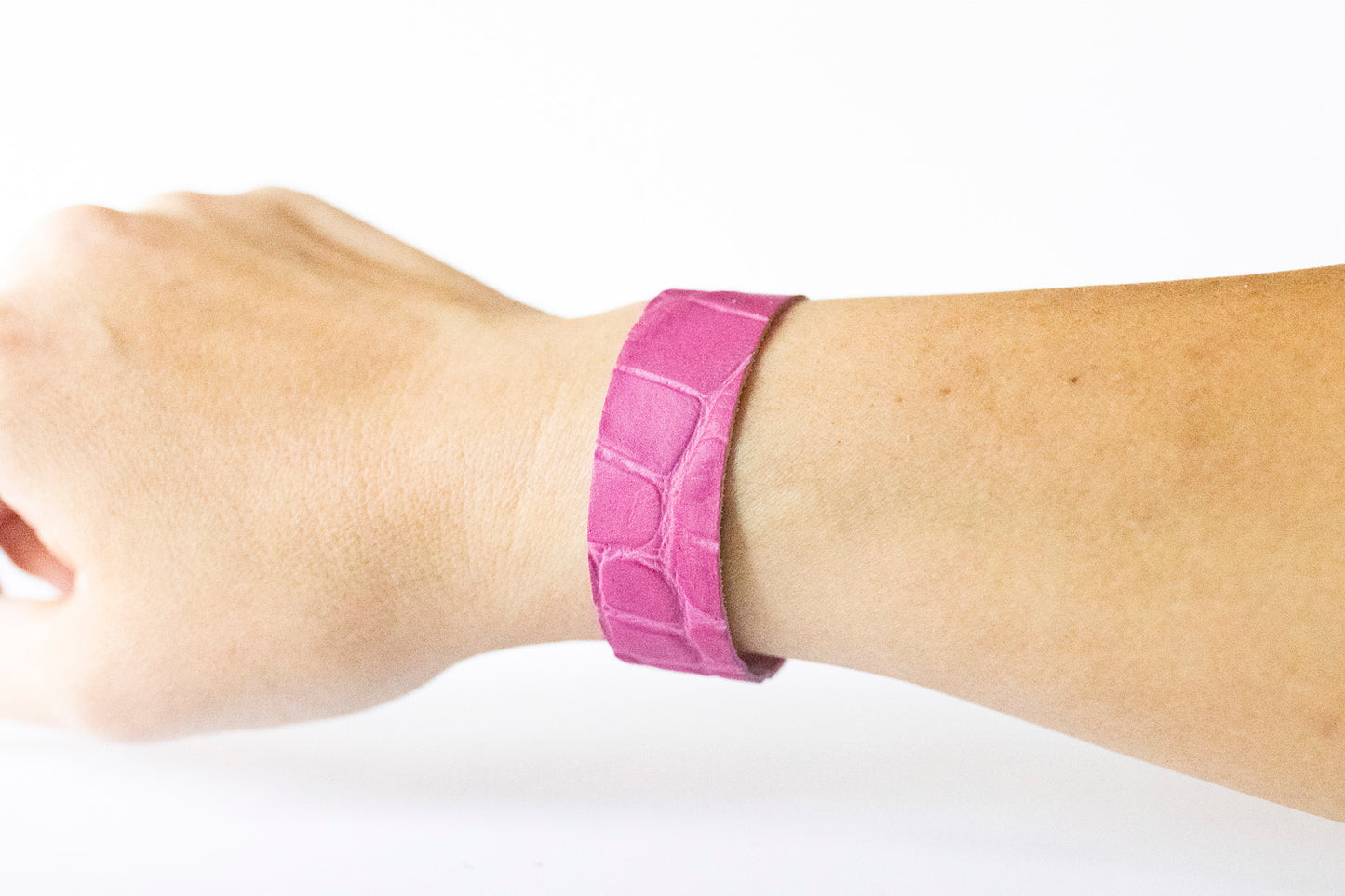 Leather Bracelet / Slim Cuff / Bubble Blush