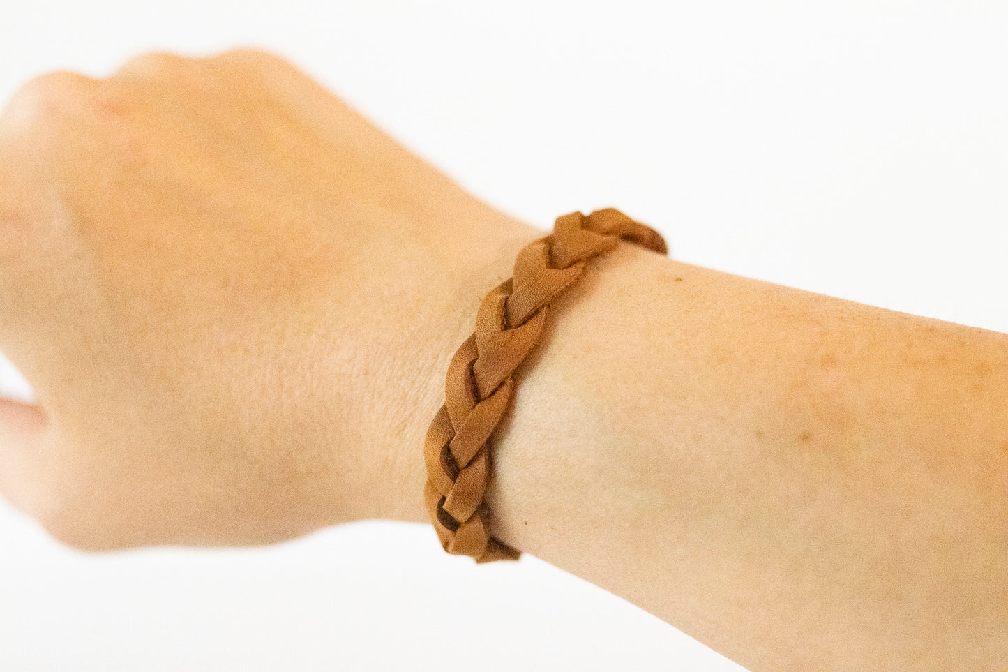 Braided Leather Bracelet / Nubuck Saddle