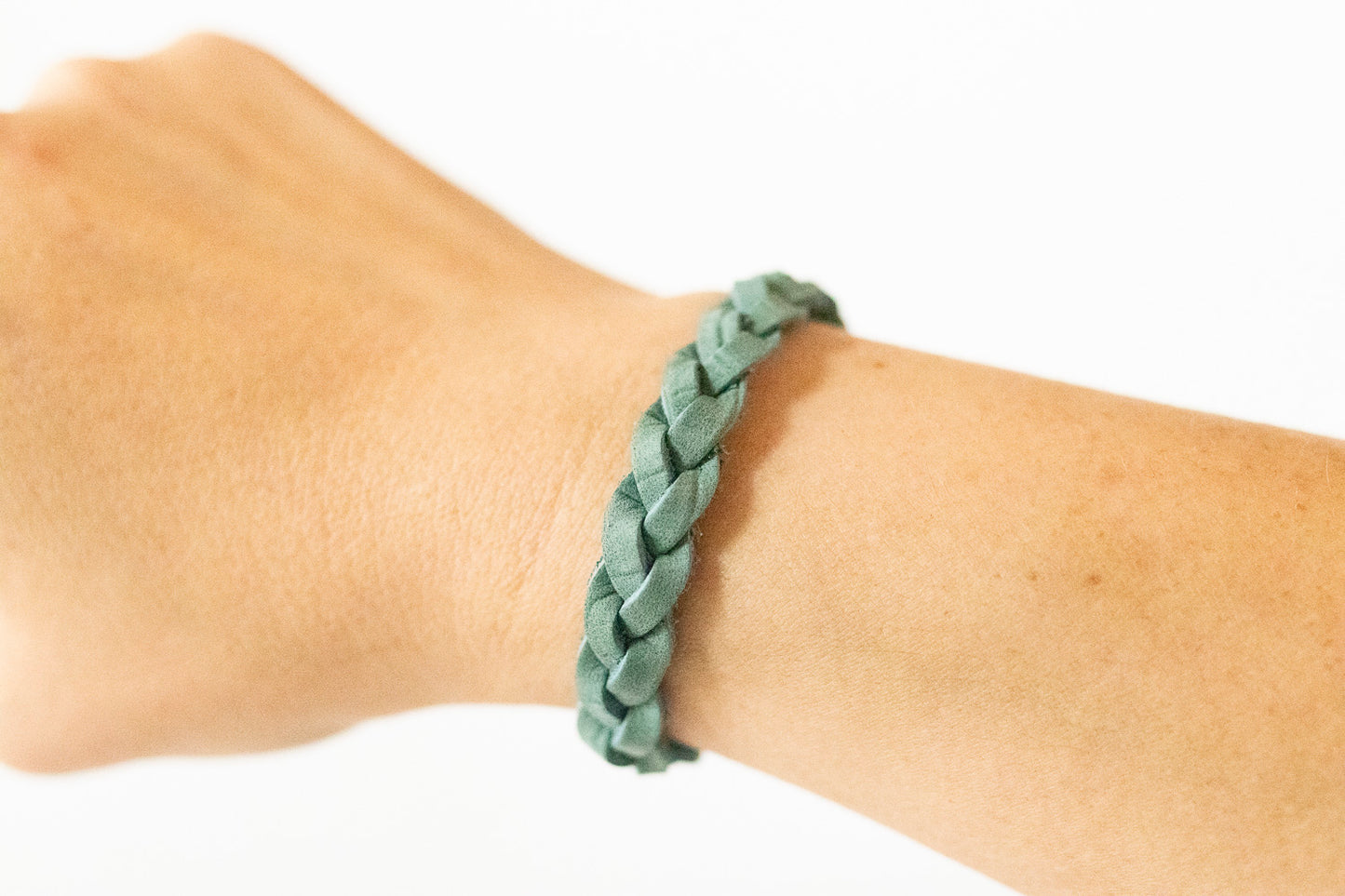 Braided Leather Bracelet / Seawater Nubuck