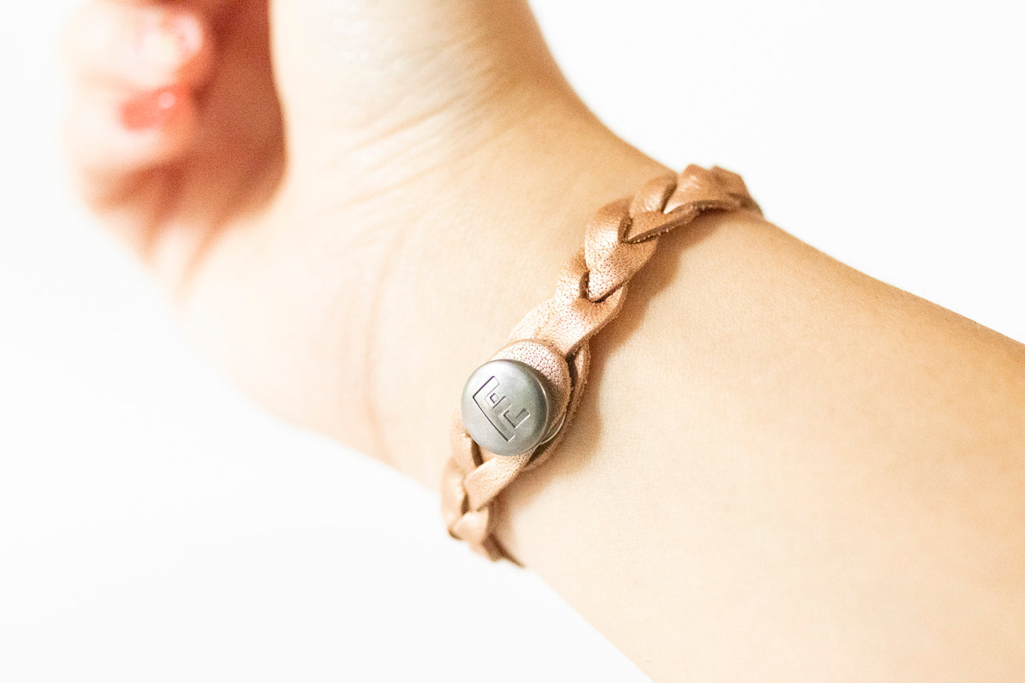 Braided Leather Bracelet / Latte Shimmer