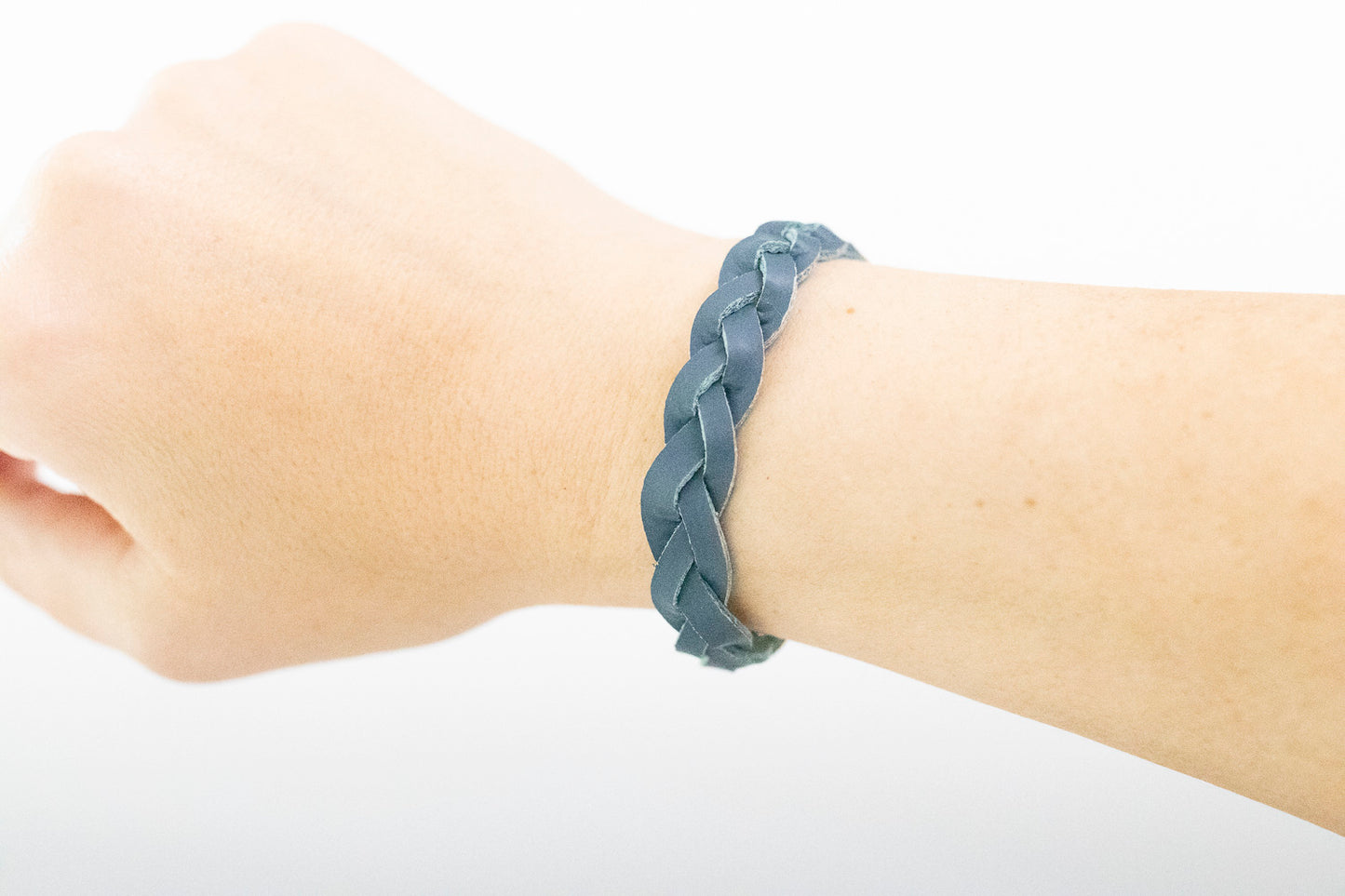 Braided Leather Bracelet / Windy Sky
