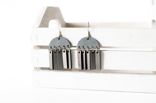 Leather Earrings / Cinque Luci / Stainless Steel