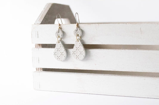 Leather Earrings / Droplets / Gray Day