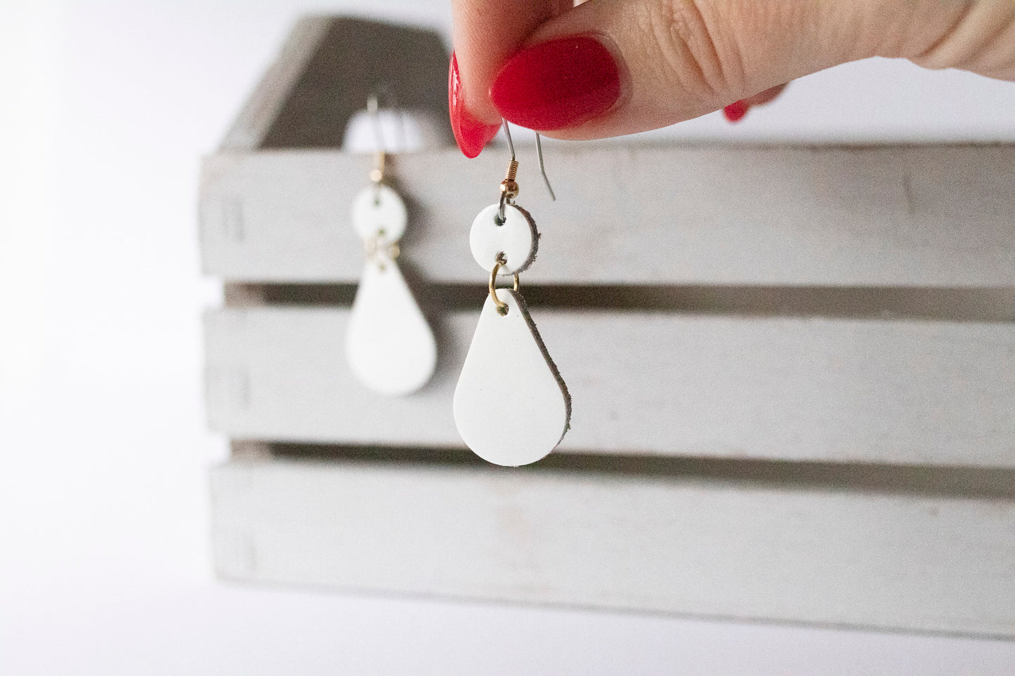 Leather Earrings / Droplets / Ultra White