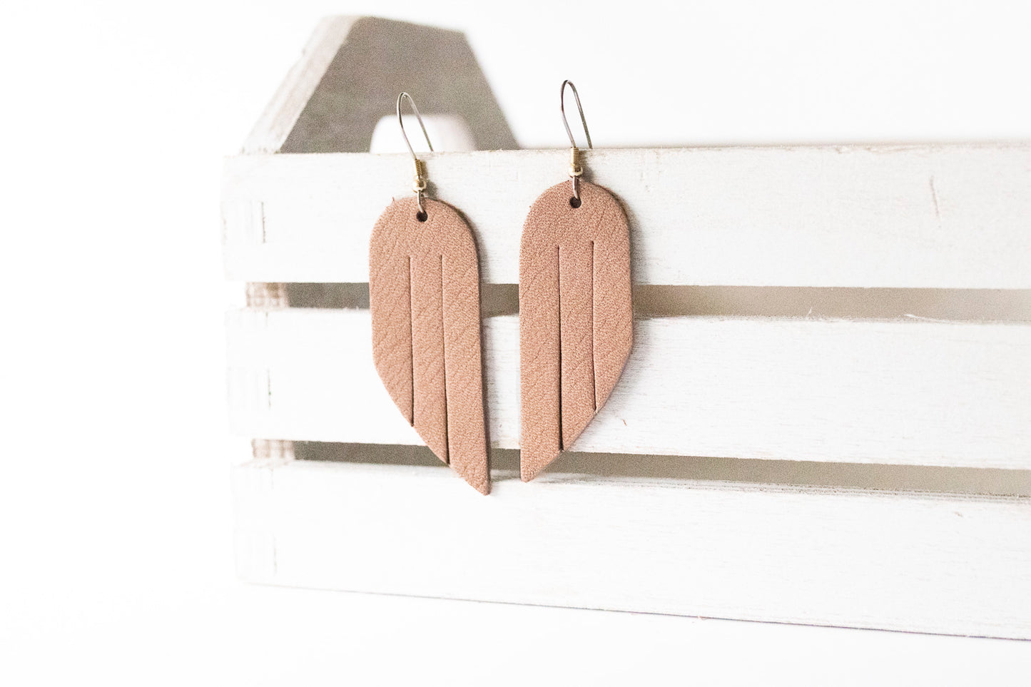 Leather Earrings / Mini Fringe / Rose Latte