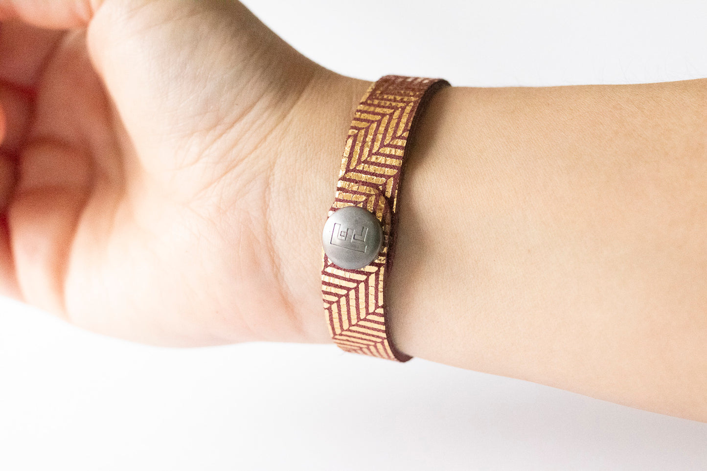 Leather Bracelet / Skinny Slim Cuff / Gilded Glitz