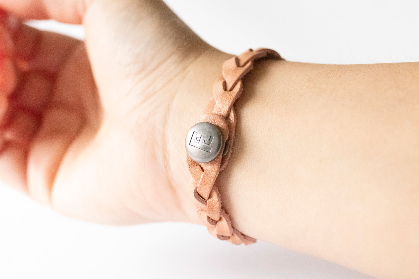 Braided Leather Bracelet / Canyon Peach