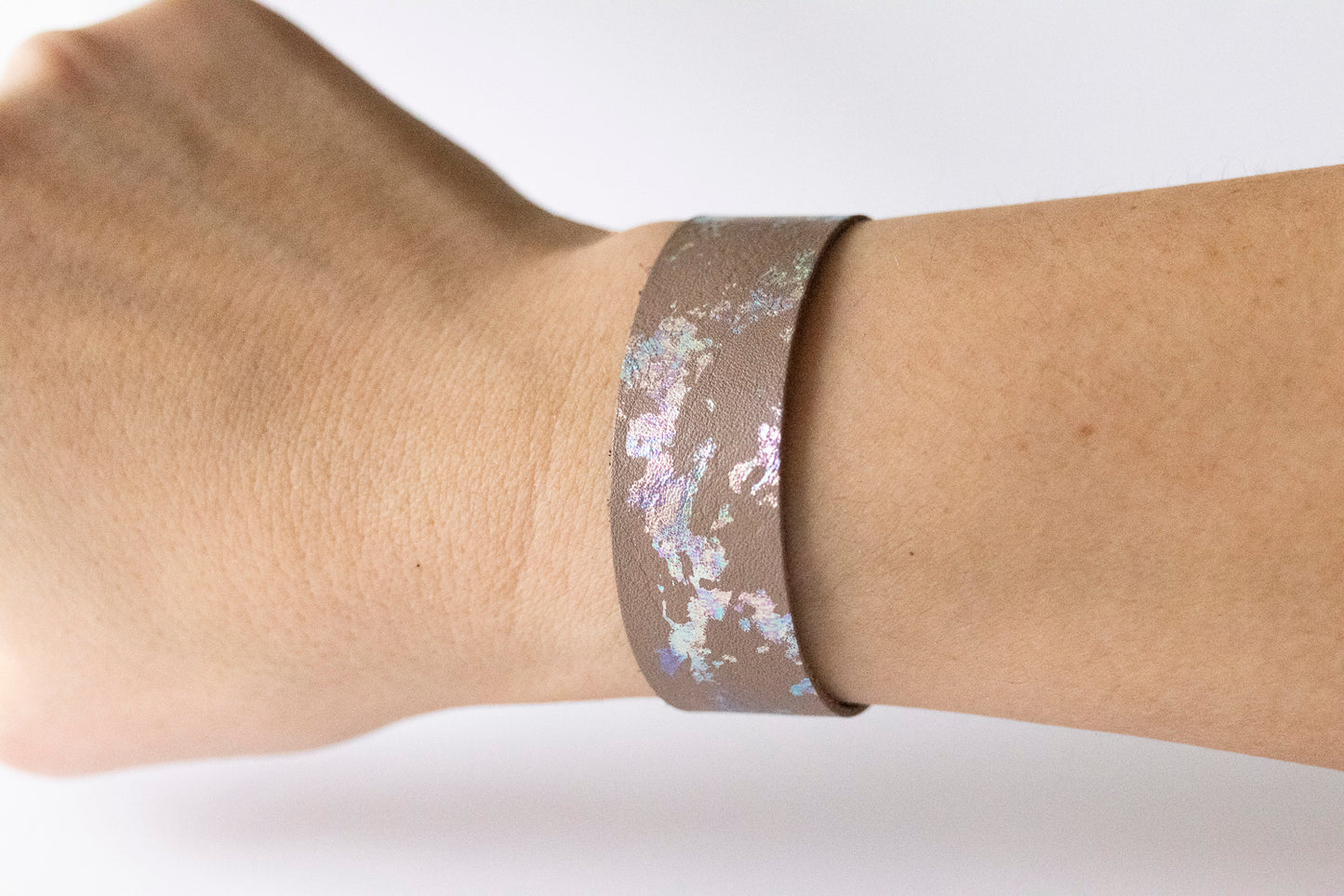Leather Bracelet / Slim Cuff / Iceslick