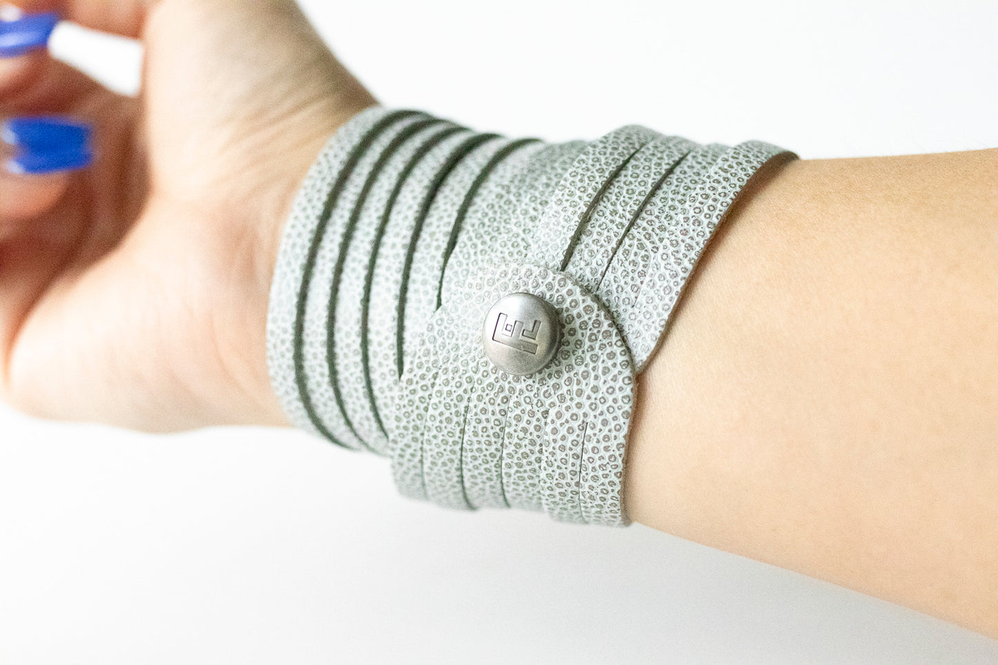 Leather Bracelet / Original Sliced Wrap Cuff / Silver Fox