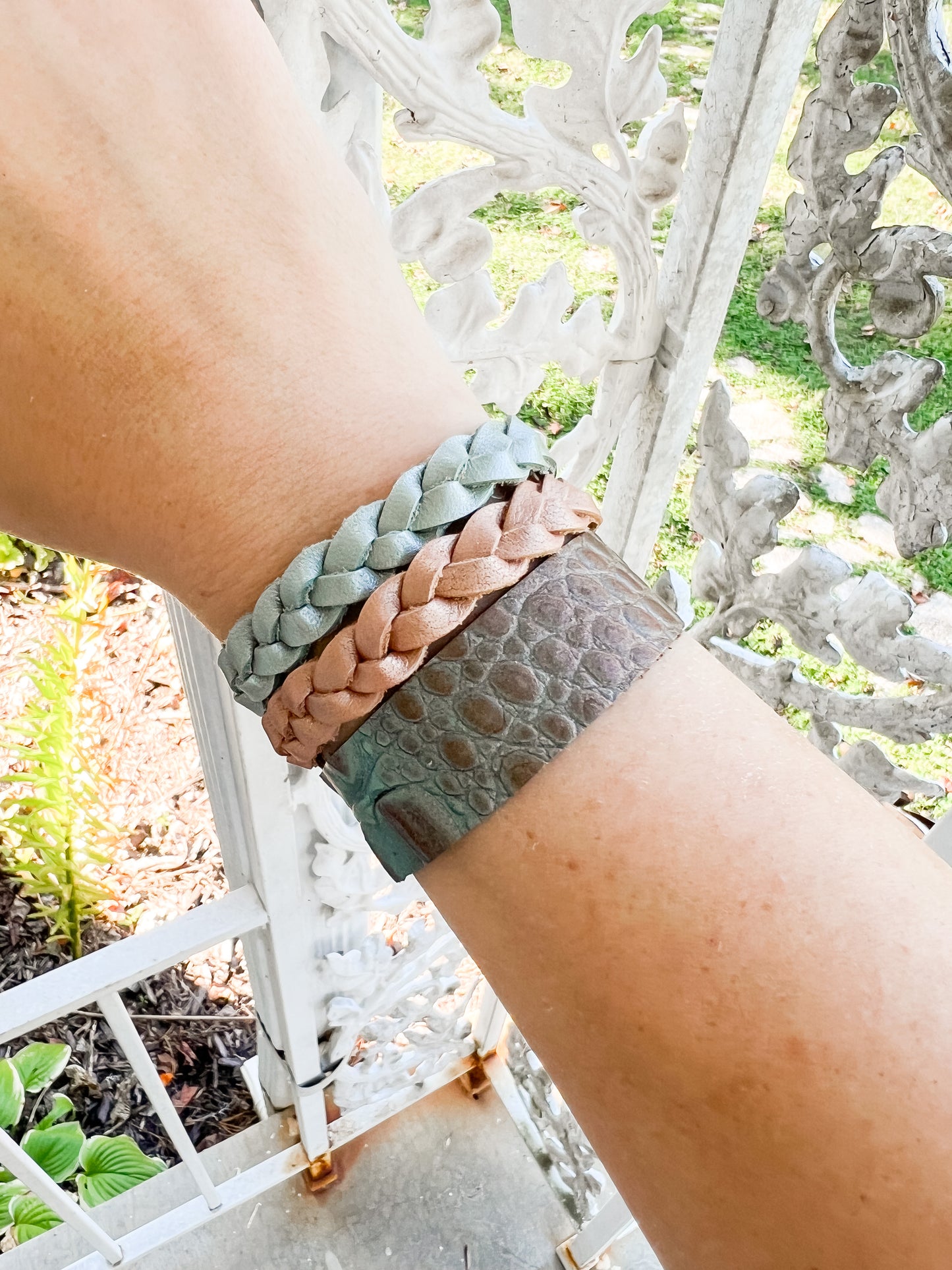 Braided Leather Bracelet / Latte Shimmer