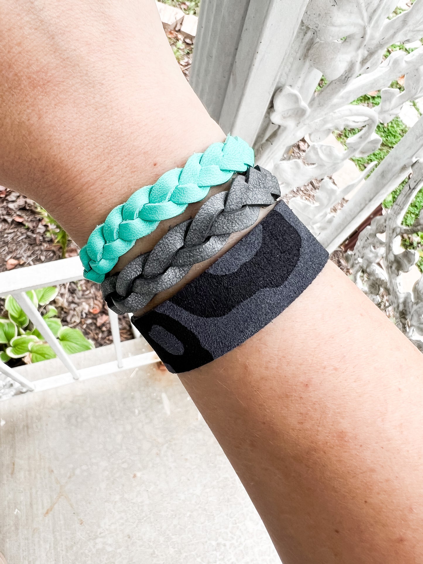 Braided Leather Bracelet / Tropical Cabana