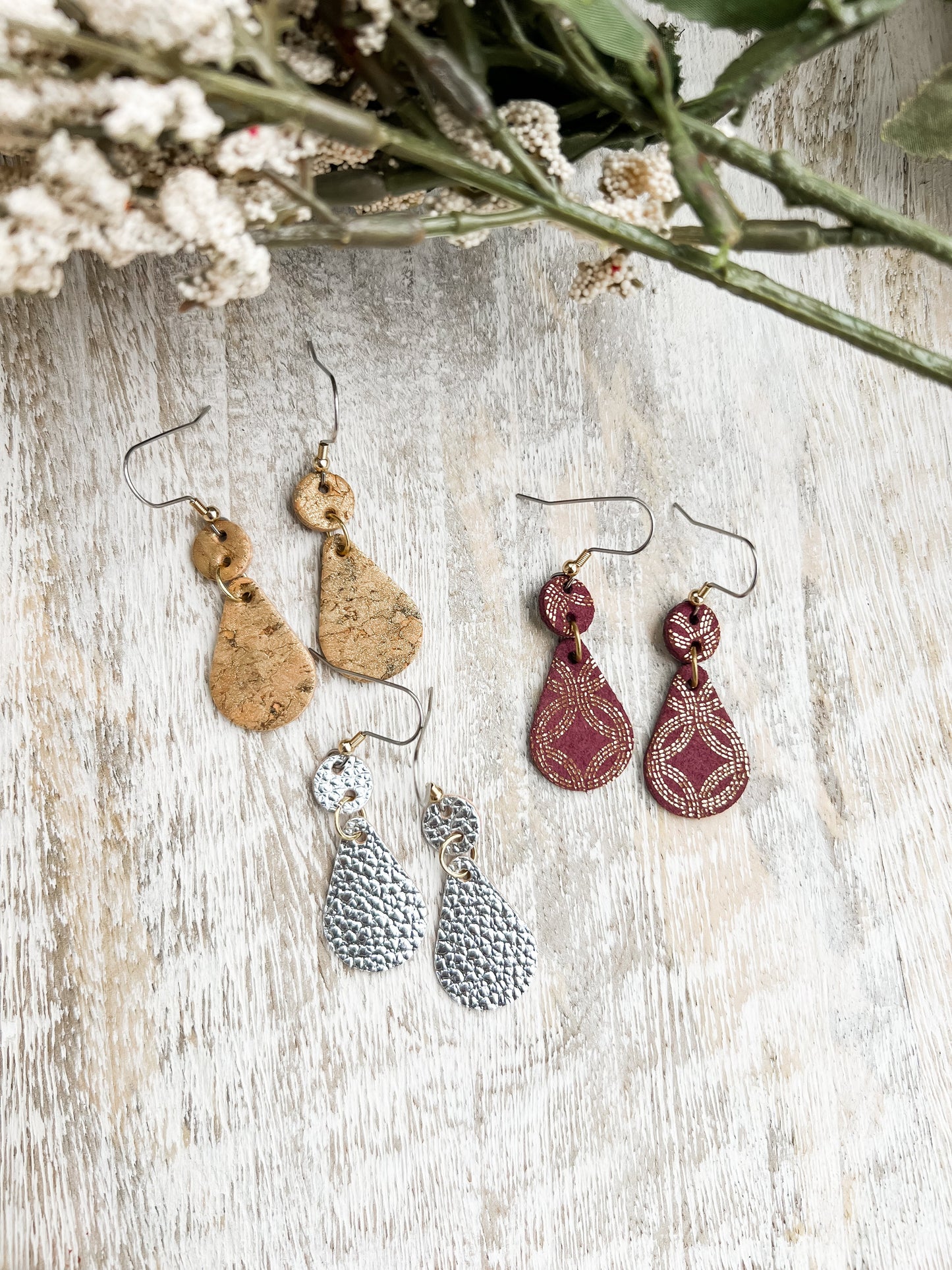 Leather Earrings / Droplets / Gold Flake Cork