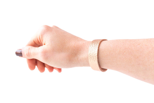 Leather Bracelet / Skinny Slim Cuff / Soft Copper