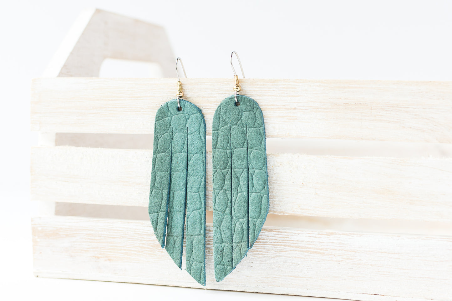 Leather Earrings / Fringe / Seawater Nubuck