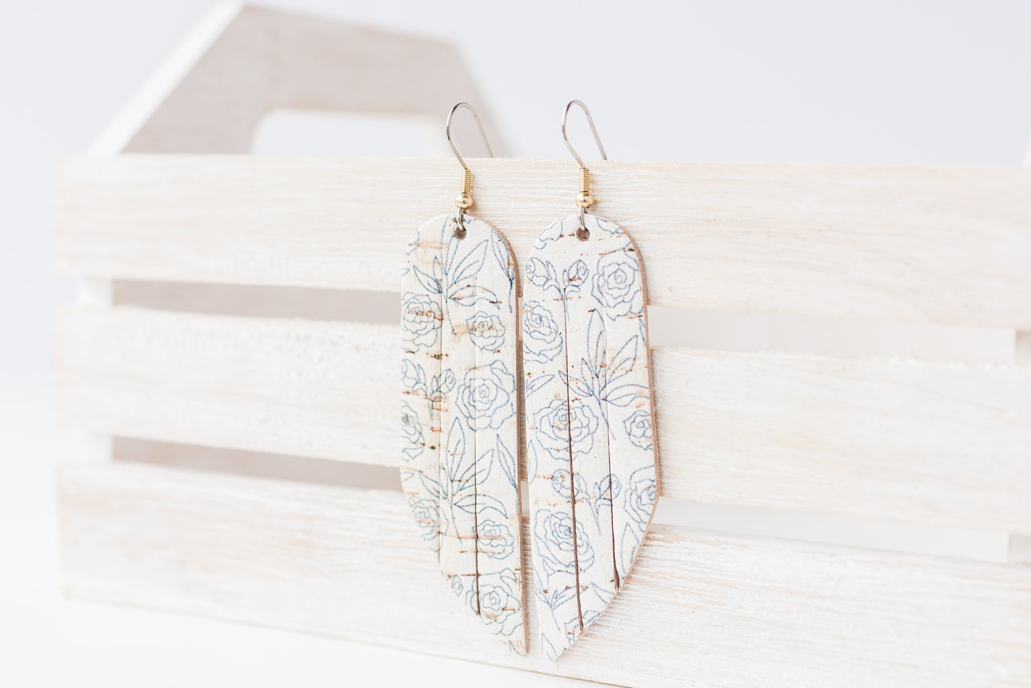Leather Earrings / Fringe / Simple Roses Cork