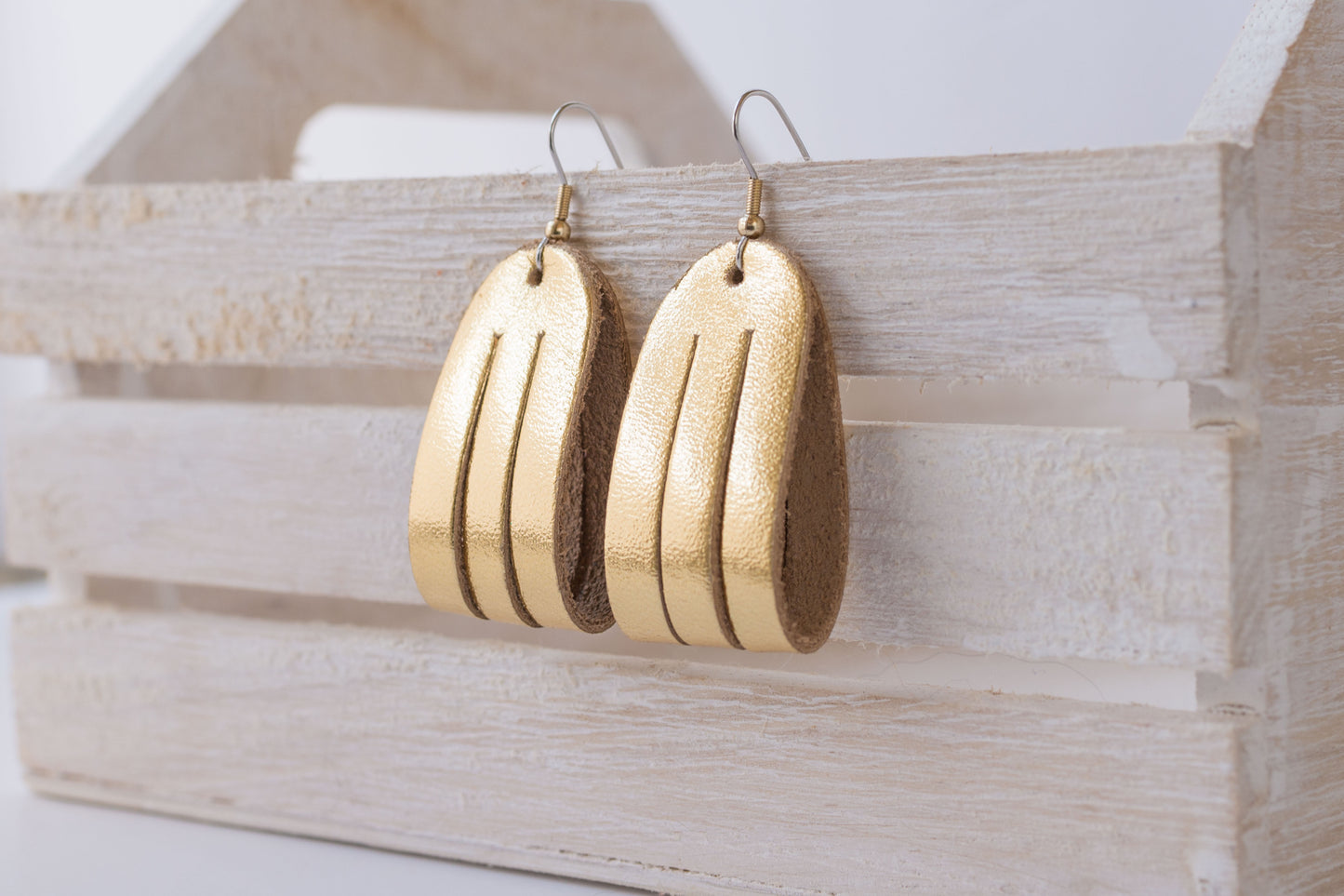 Leather Earrings / Mini Sliced / Metallic Gold