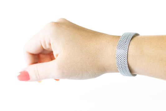 Leather Bracelet / Skinny Slim Cuff / Basic
