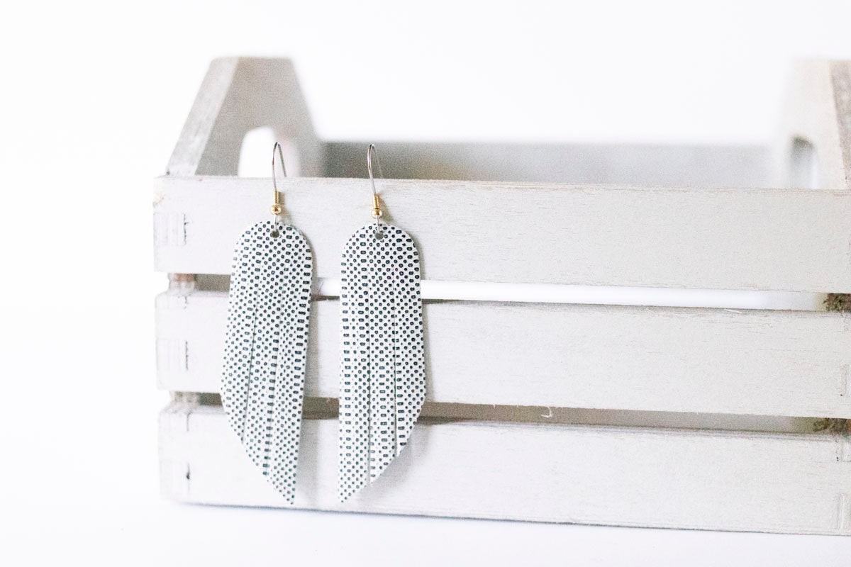 Leather Earrings / Fringe / Basic