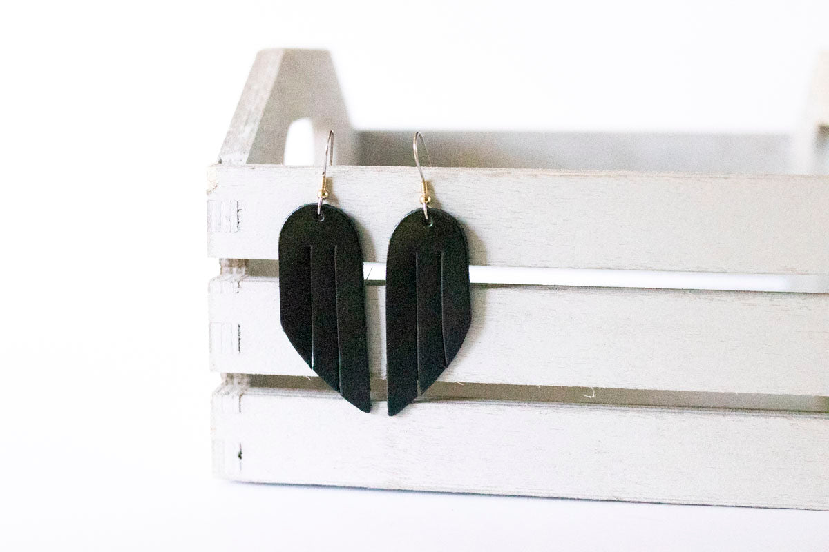 Leather Earrings / Mini Fringe / Metallic Black