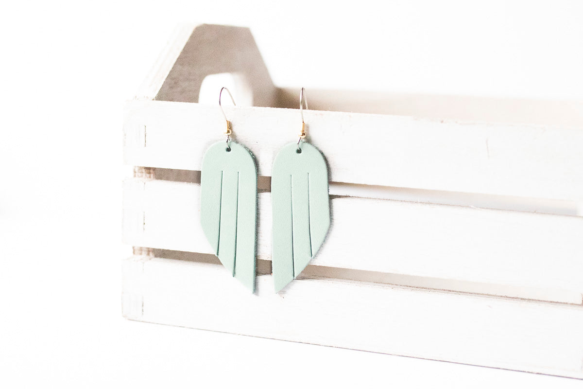 Leather Earrings / Mini Fringe / Cool Mint