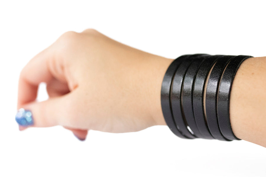 METALLIC BLACK