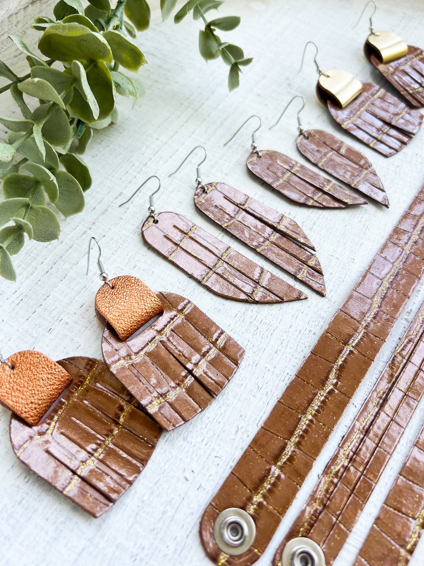 Leather Earrings / Fringies / Chocolate Croc & Metallic Gold