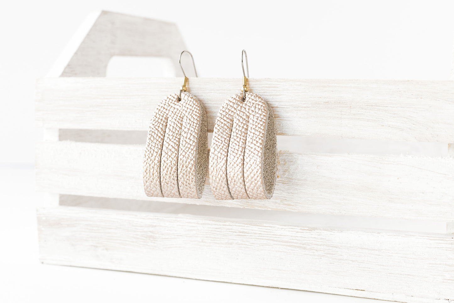 Leather Earrings / Mini Sliced / White Gold