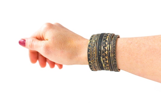 Leather Bracelet / Original Sliced Cuff / Egyptian Cork