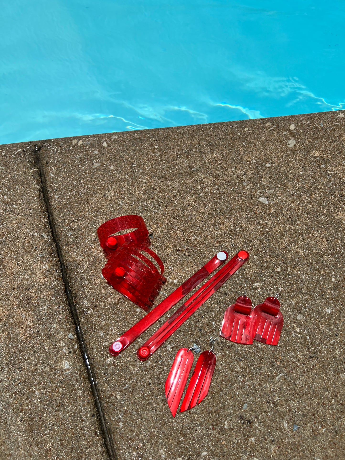 Leather Earrings / Mini Fringe / Strawberry Jelly