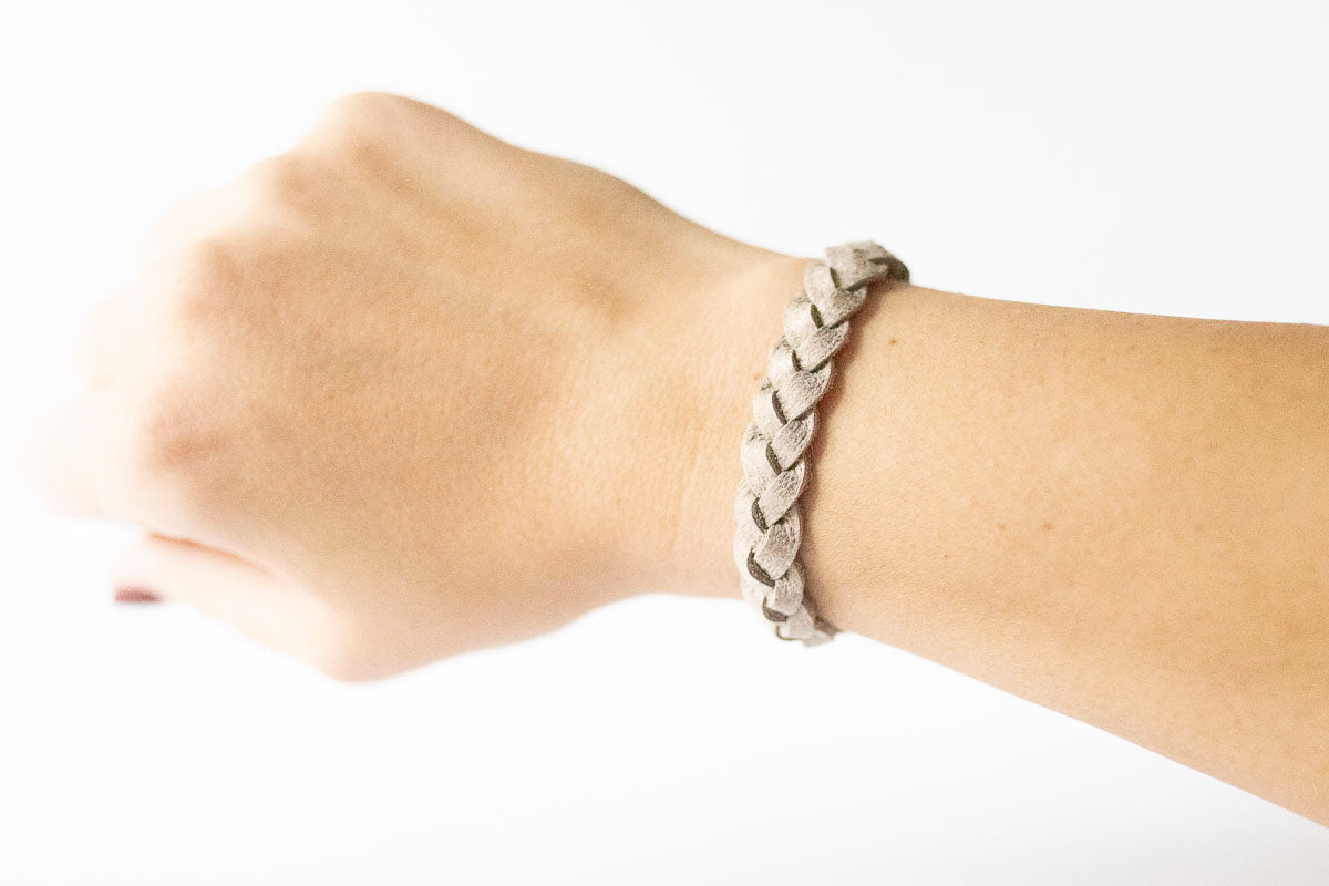 Braided Leather Bracelet / Vanilla Frosting