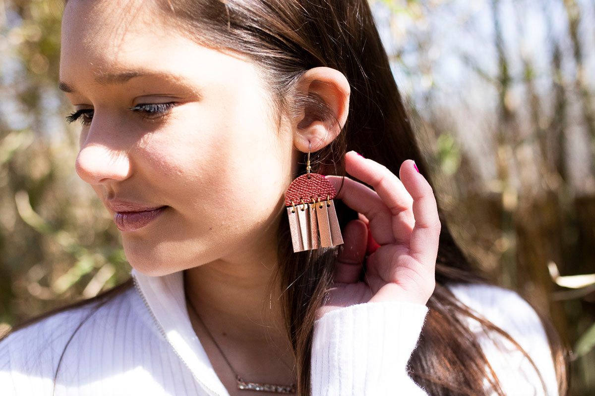 Leather Earrings / Cinque Luci / Metallic Gold