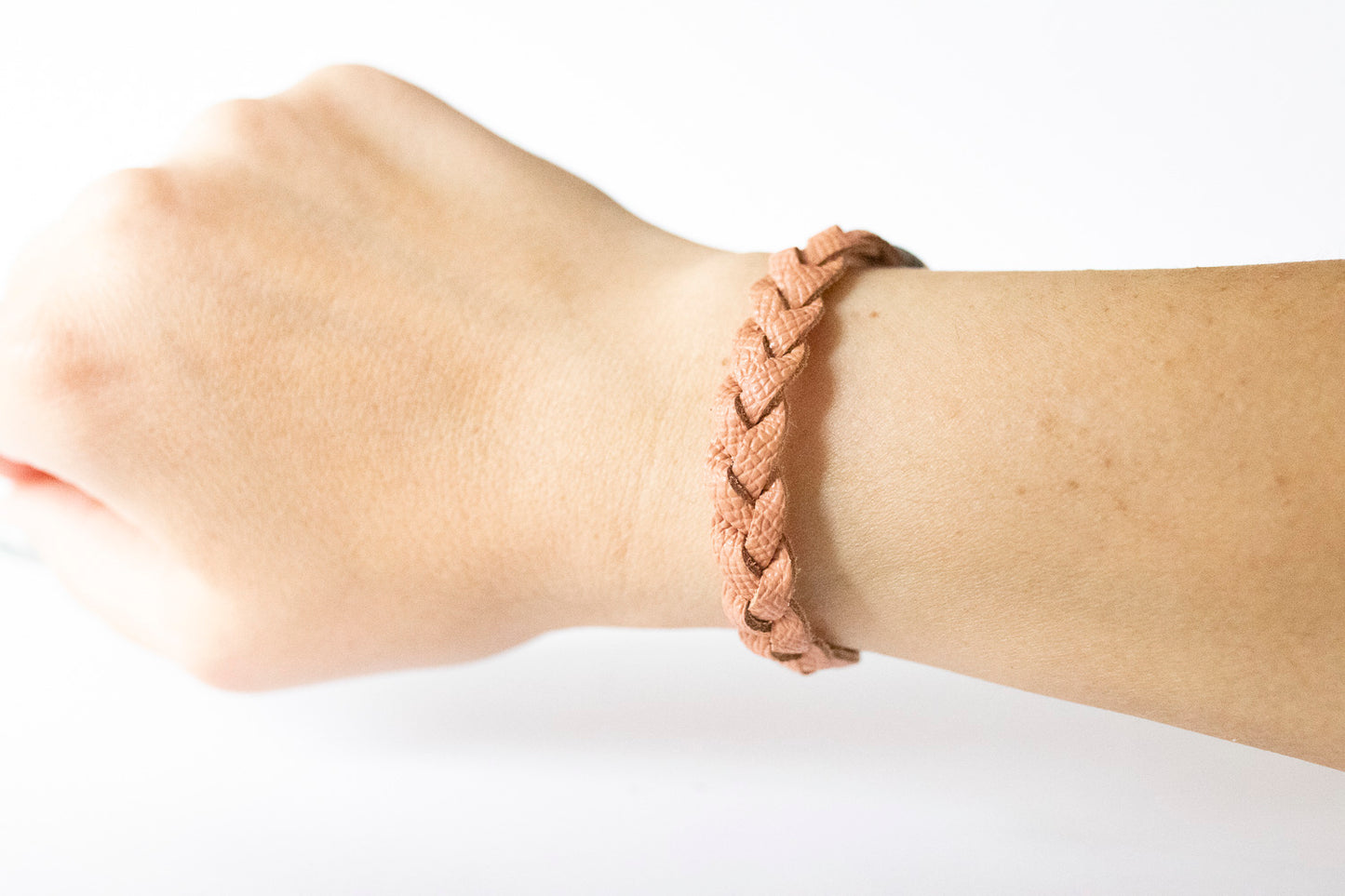 Braided Leather Bracelet / Coral Sands