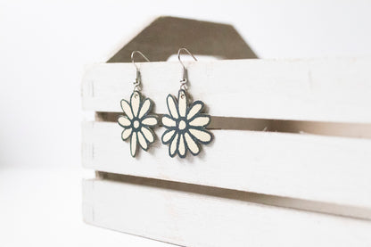 Leather Earrings / Daisy Flowers