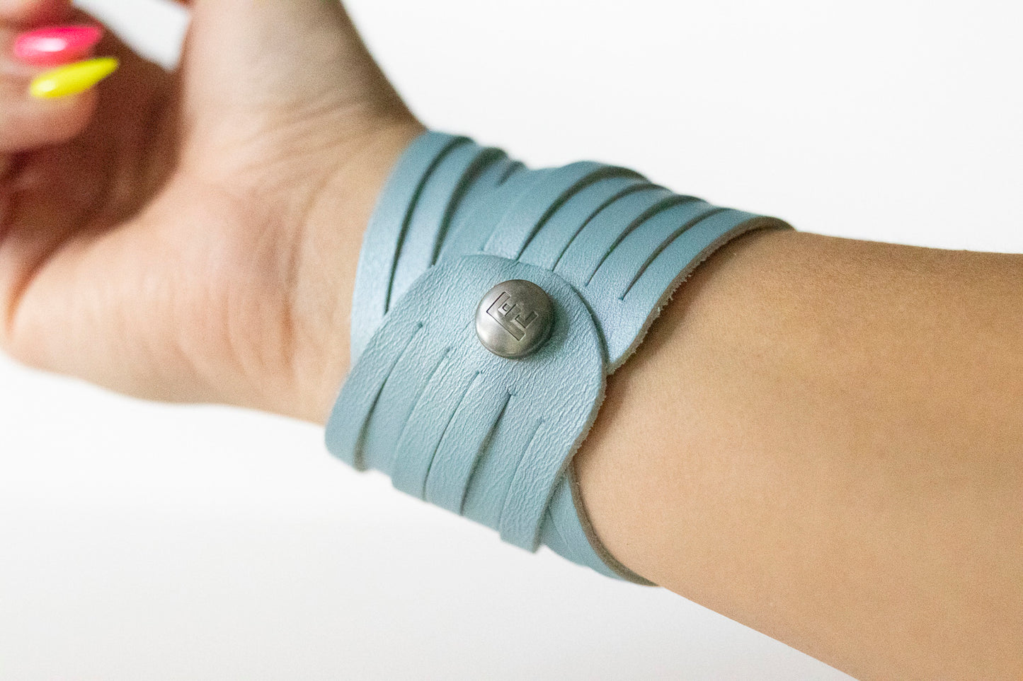 Leather Bracelet / Original Sliced Wrap Cuff / Frozen Berry