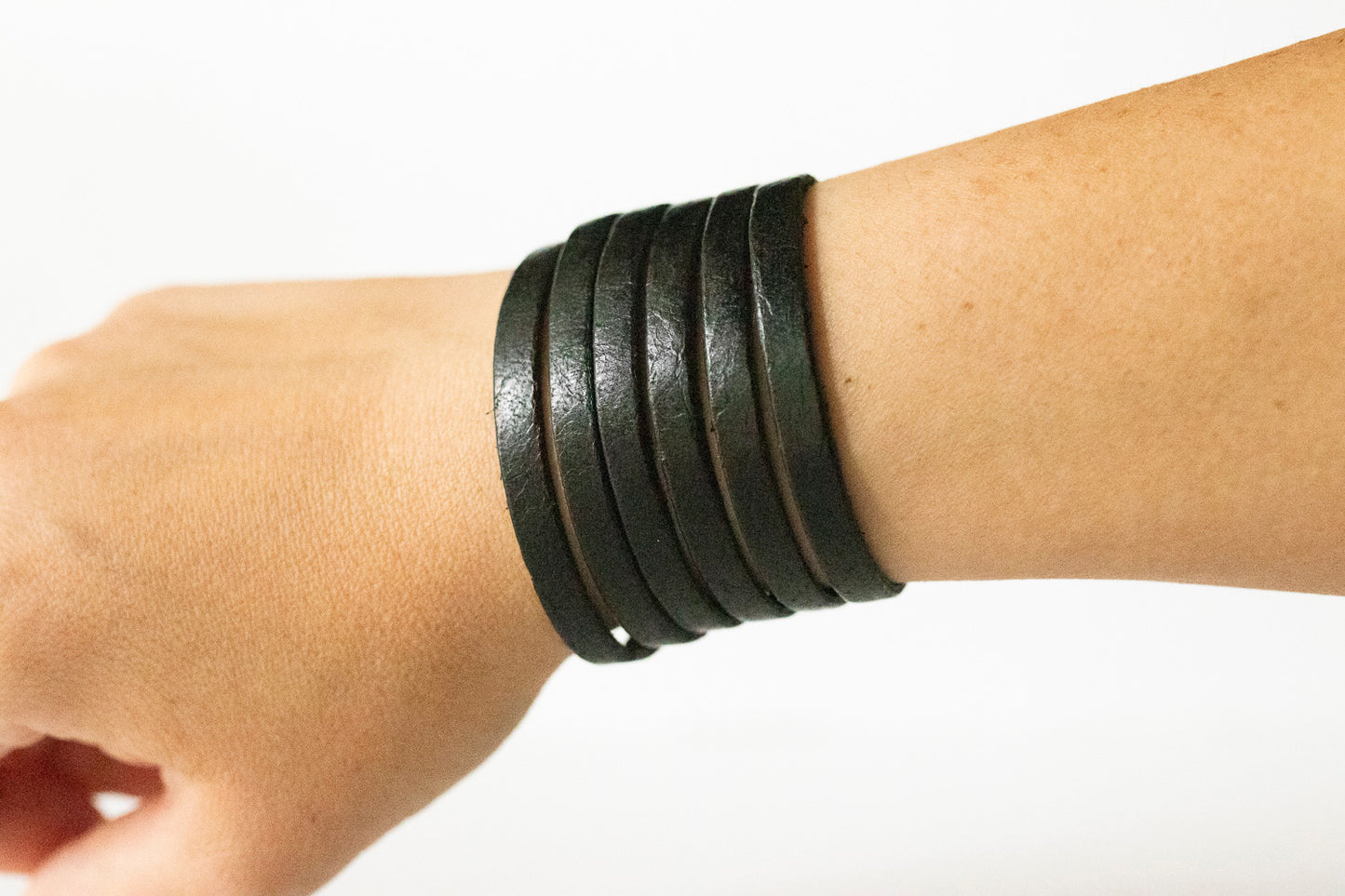 Leather Bracelet / Original Sliced Cuff / Pitch Black