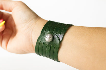 Leather Bracelet / Original Sliced Cuff / Pine Tree