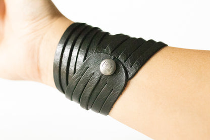 Leather Bracelet / Original Sliced Wrap Cuff / Pitch Black