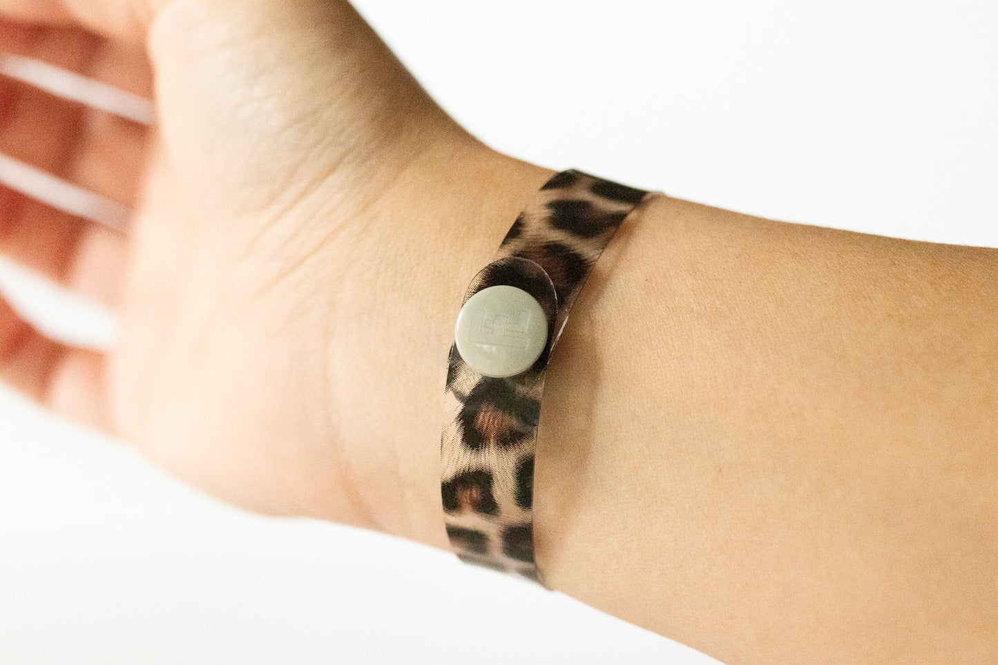 Leather Bracelet / Skinny Slim Cuff / Spotted Leopard Jelly