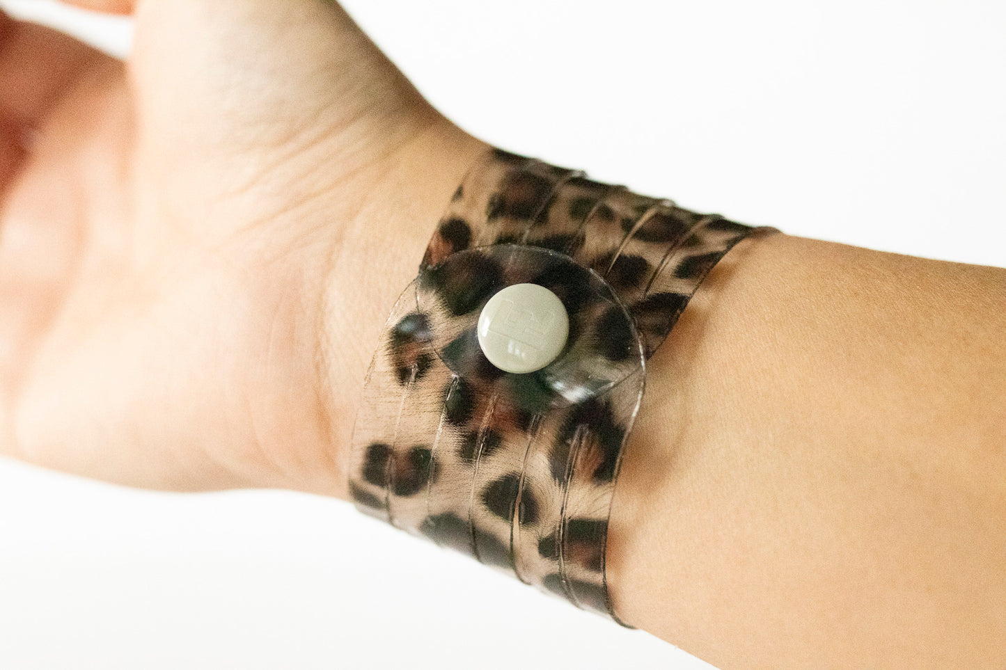 Leather Bracelet / Original Sliced Cuff / Spotted Leopard Jelly